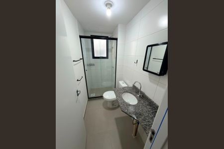 Banheiro de apartamento para alugar com 1 quarto, 30m² em Lomba do Pinheiro, Porto Alegre
