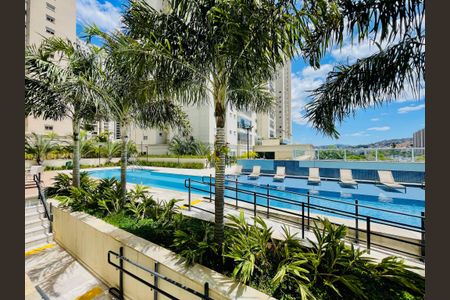 Apartamento à venda com 155m², 3 quartos e 3 vagas Apartamento à venda com 155m², 3 quartos e 3 vagasPiscina