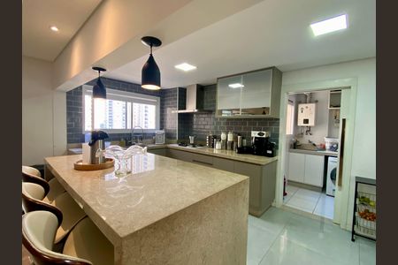 Apartamento à venda com 155m², 3 quartos e 3 vagas Apartamento à venda com 155m², 3 quartos e 3 vagasCozinha