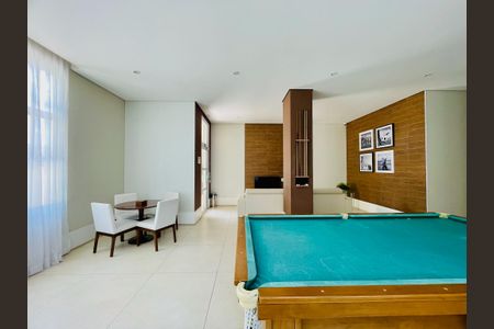 Apartamento à venda com 155m², 3 quartos e 3 vagas Apartamento à venda com 155m², 3 quartos e 3 vagasSalão de jogos