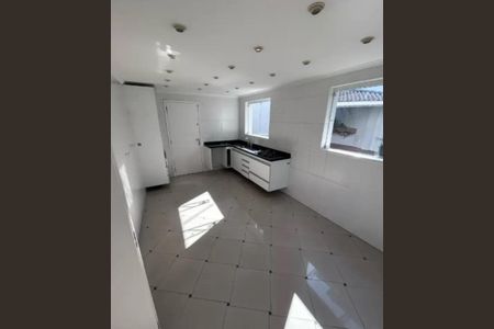 Foto 13 de casa à venda com 4 quartos, 300m² em Vila Irmaos Arnoni, São Paulo