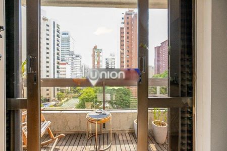 Apartamento à venda com 225m², 3 quartos e 4 vagas