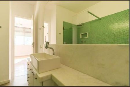 Apartamento à venda com 180m², 3 quartos e 1 vaga