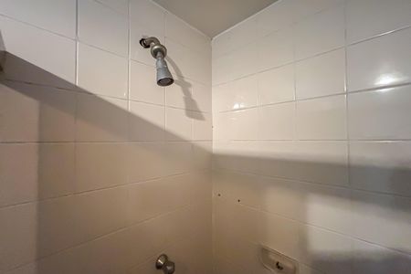 Apartamento à venda com 111m², 3 quartos e 2 vagas Apartamento à venda com 111m², 3 quartos e 2 vagasBanheiro social