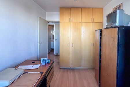 Apartamento à venda com 111m², 3 quartos e 2 vagas Apartamento à venda com 111m², 3 quartos e 2 vagasQuarto