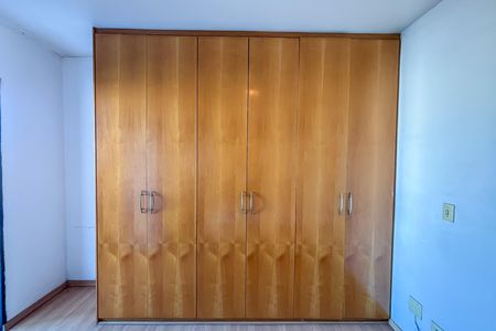 Apartamento à venda com 111m², 3 quartos e 2 vagas Apartamento à venda com 111m², 3 quartos e 2 vagasSuíte