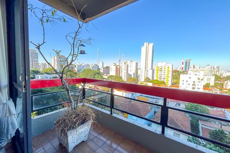 Apartamento à venda com 111m², 3 quartos e 2 vagas Apartamento à venda com 111m², 3 quartos e 2 vagasVaranda da Sala