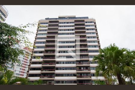 Apartamento à venda com 111m², 3 quartos e 2 vagas Apartamento à venda com 111m², 3 quartos e 2 vagasFachada