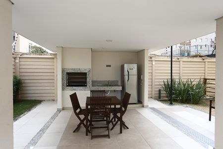 Apartamento para alugar com 35m², 2 quartos e sem vaga Apartamento para alugar com 35m², 2 quartos e sem vagaÁrea comum - Churrasqueira