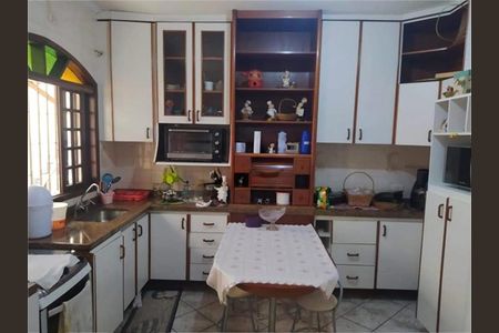 Casa à venda com 115m², 4 quartos e 2 vagas