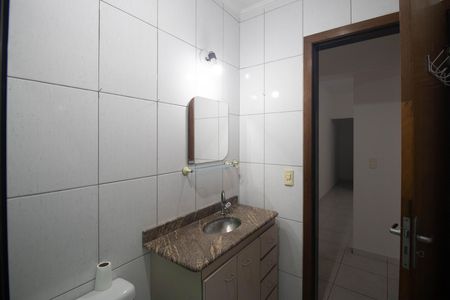 Banheiro de casa para alugar com 1 quarto, 50m² em Horto Florestal, São Paulo