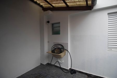 Casa para alugar com 50m², 1 quarto e sem vaga Casa para alugar com 50m², 1 quarto e sem vagaQuintal / Área de Serviço
