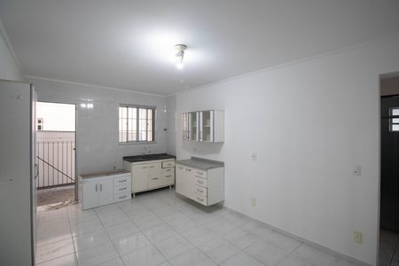 Casa para alugar com 50m², 1 quarto e sem vaga Casa para alugar com 50m², 1 quarto e sem vagaSala / Cozinha
