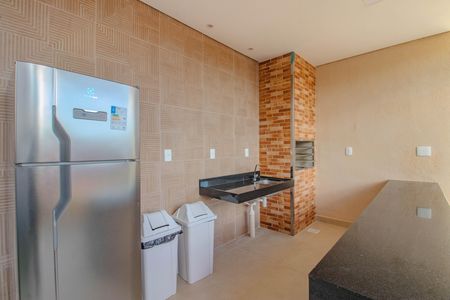 Apartamento para alugar com 44m², 2 quartos e 1 vaga Apartamento para alugar com 44m², 2 quartos e 1 vagaÁrea comum - Churrasqueira