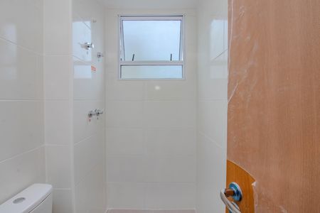 Apartamento para alugar com 44m², 2 quartos e 1 vaga Apartamento para alugar com 44m², 2 quartos e 1 vagaBanheiro