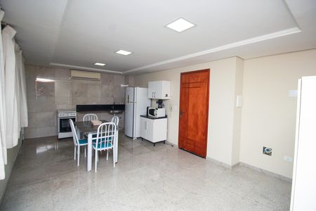 Sala/Cozinha de apartamento para alugar com 1 quarto, 71m² em Vila Sao Pedro, Santo André