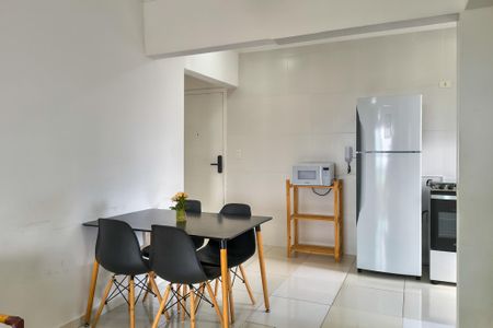 Apartamento para alugar com 52m², 1 quarto e 1 vaga Apartamento para alugar com 52m², 1 quarto e 1 vagaSala