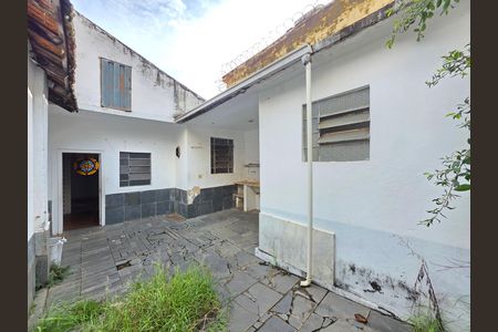 Casa à venda com 184m², 3 quartos e 3 vagas Casa à venda com 184m², 3 quartos e 3 vagasQuintal e DCE