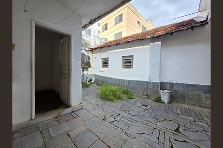 Casa à venda com 184m², 3 quartos e 3 vagas Casa à venda com 184m², 3 quartos e 3 vagasQuintal e DCE