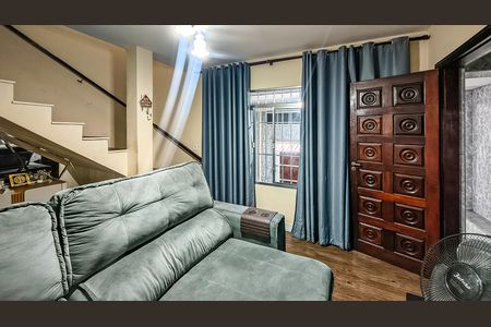 Casa para alugar com 114m², 2 quartos e 2 vagas Casa para alugar com 114m², 2 quartos e 2 vagasSala