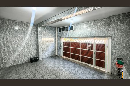 Casa para alugar com 114m², 2 quartos e 2 vagas Casa para alugar com 114m², 2 quartos e 2 vagasGaragem