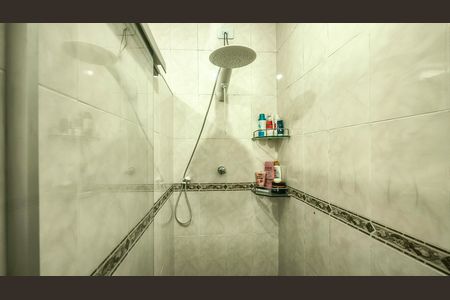 Casa para alugar com 114m², 2 quartos e 2 vagas Casa para alugar com 114m², 2 quartos e 2 vagasBanheiro da Suíte 1
