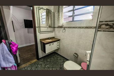 Casa para alugar com 114m², 2 quartos e 2 vagas Casa para alugar com 114m², 2 quartos e 2 vagasBanheiro da Suíte 1