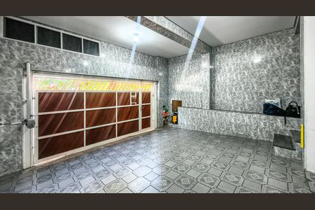 Casa para alugar com 114m², 2 quartos e 2 vagas Casa para alugar com 114m², 2 quartos e 2 vagasGaragem