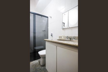 Casa à venda com 188m², 3 quartos e 3 vagasBanheiro 2