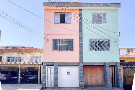 Casa à venda com 188m², 3 quartos e 3 vagasFachada + plaquinha 