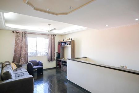 Casa à venda com 188m², 3 quartos e 3 vagasSala