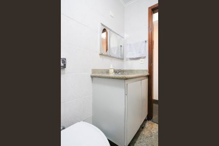 Casa à venda com 188m², 3 quartos e 3 vagasBanheiro 2