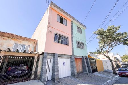 Casa à venda com 188m², 3 quartos e 3 vagasFachada + plaquinha 