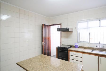 Casa à venda com 188m², 3 quartos e 3 vagasCozinha 