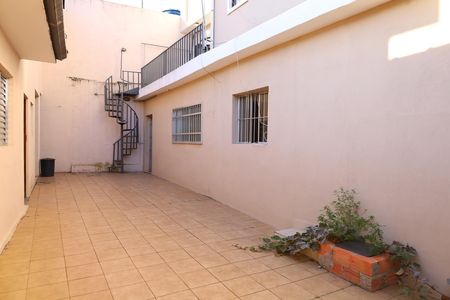 Casa à venda com 200m², 1 quarto e 5 vagasQuintal 