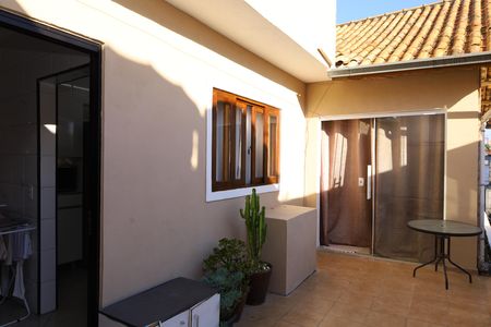 Casa à venda com 200m², 1 quarto e 5 vagasQuintal 