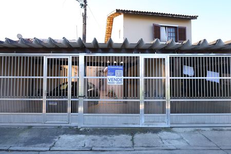 Casa à venda com 200m², 1 quarto e 5 vagasFachada do imóvel - Placa grande instalada no portão do imóvel em 08.06.2026 - Código da placa: WYNY-766