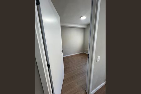 Quarto de apartamento para alugar com 2 quartos, 32m² em Jardim Caravelas, São Paulo