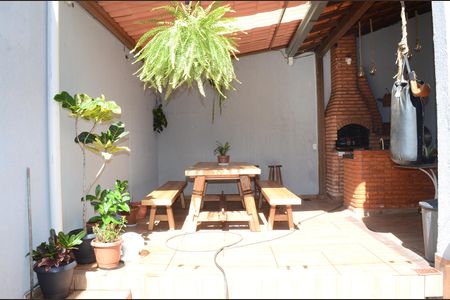 Casa para alugar com 300m², 5 quartos e 2 vagasÁrea gourmet