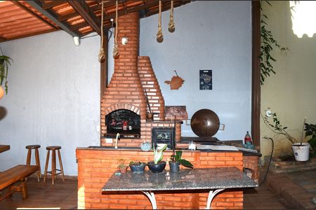 Casa para alugar com 300m², 5 quartos e 2 vagasÁrea gourmet