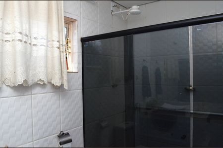Casa para alugar com 300m², 5 quartos e 2 vagasBanheiro 1