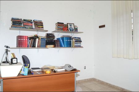 Casa para alugar com 300m², 5 quartos e 2 vagasQuarto 4