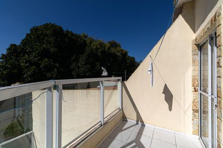 Casa para alugar com 120m², 3 quartos e 1 vaga Casa para alugar com 120m², 3 quartos e 1 vagaVaranda Suíte