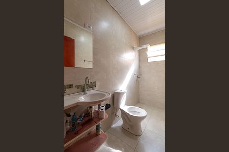 Casa para alugar com 120m², 3 quartos e 1 vaga Casa para alugar com 120m², 3 quartos e 1 vagaBanheiro Suíte