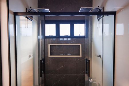 Casa de condomínio para alugar com 260m², 3 quartos e 4 vagas Casa de condomínio para alugar com 260m², 3 quartos e 4 vagasBanheiro Suíte Master