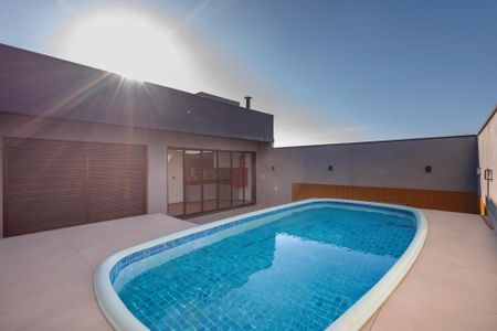 Casa de condomínio para alugar com 260m², 3 quartos e 4 vagas Casa de condomínio para alugar com 260m², 3 quartos e 4 vagasPiscina