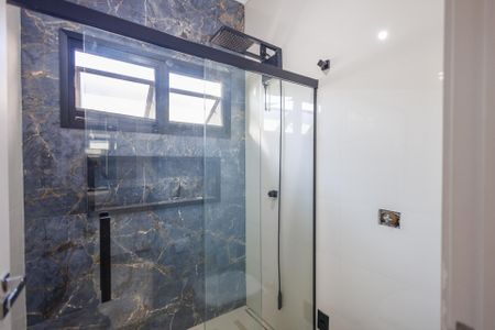 Casa de condomínio para alugar com 260m², 3 quartos e 4 vagas Casa de condomínio para alugar com 260m², 3 quartos e 4 vagasBanheiro Demi Suítes
