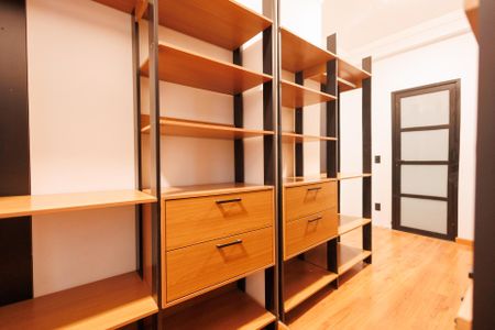 Casa de condomínio para alugar com 260m², 3 quartos e 4 vagas Casa de condomínio para alugar com 260m², 3 quartos e 4 vagasCloset da suíte Master