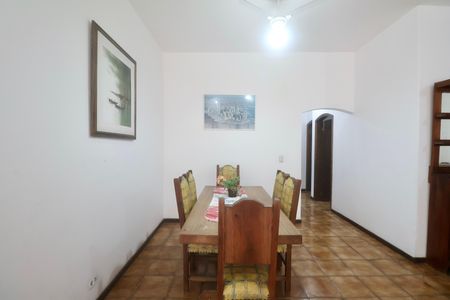 Apartamento para alugar com 380m², 3 quartos e 2 vagas Apartamento para alugar com 380m², 3 quartos e 2 vagasSala