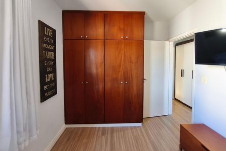 Apartamento à venda com 100m², 3 quartos e 2 vagas Apartamento à venda com 100m², 3 quartos e 2 vagasQuarto 2